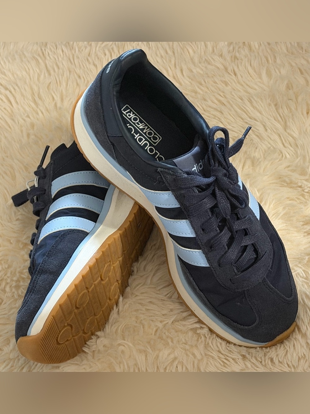 adidas Women's Navy and Light Blue Retro Runner Sneakers